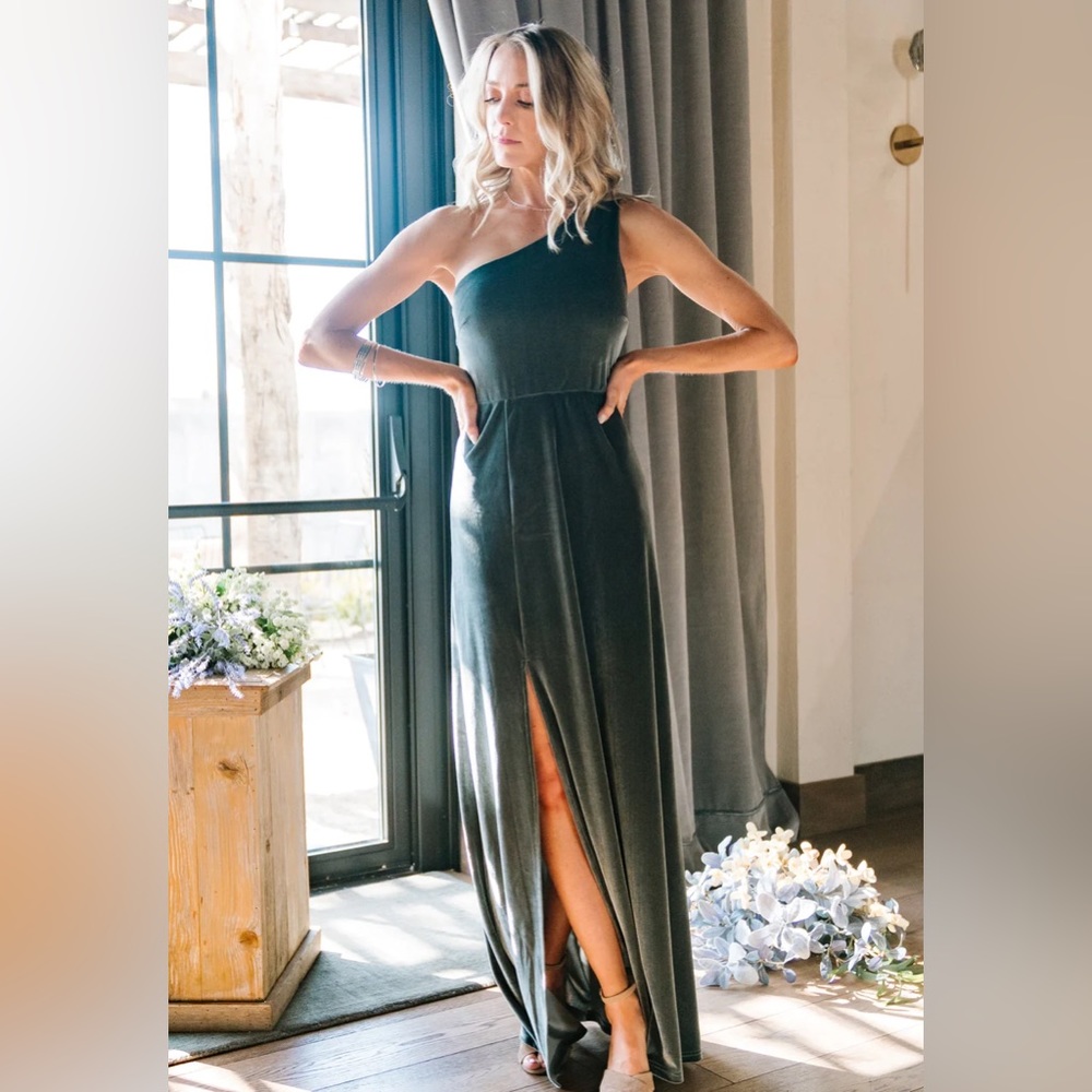 Tatiana Velvet One Shoulder Maxi Dress in eucalyptus